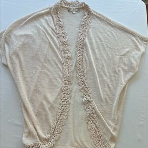 Light weight cream topper